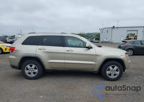 2011 Jeep Grand Cherokee Laredo из США, поврежденный, VIN 1J4RR4GGXBC571966